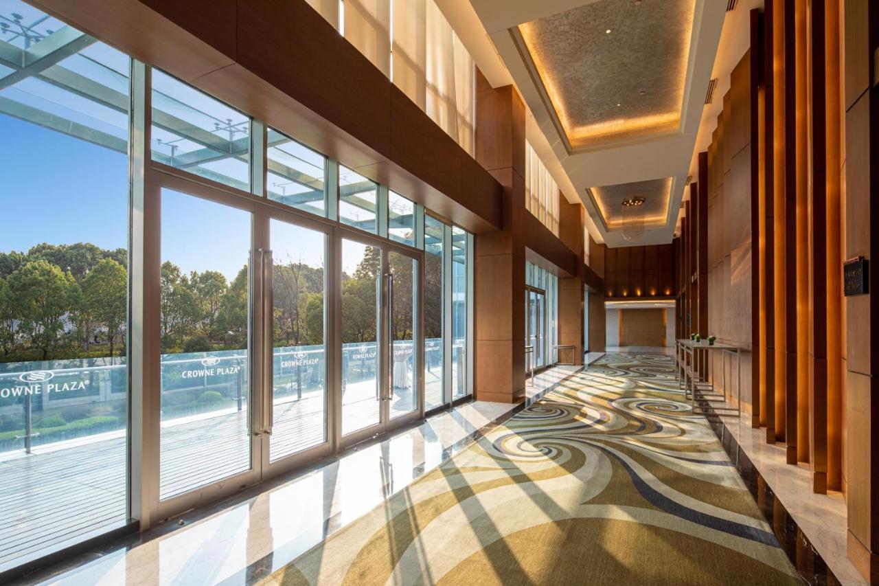Crowne Plaza Shanghai Xiayang Lake By Ihg Csingpu Kültér fotó